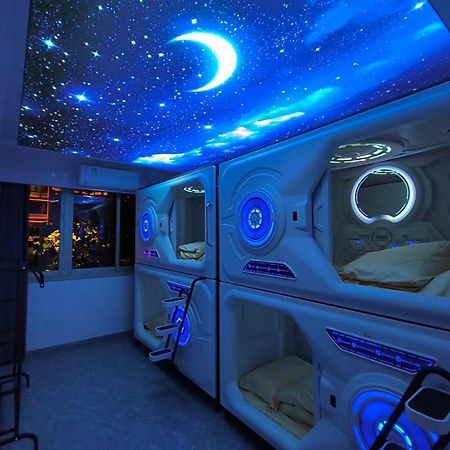 Air Hostel Capsules Airport Gavà Zewnętrze zdjęcie