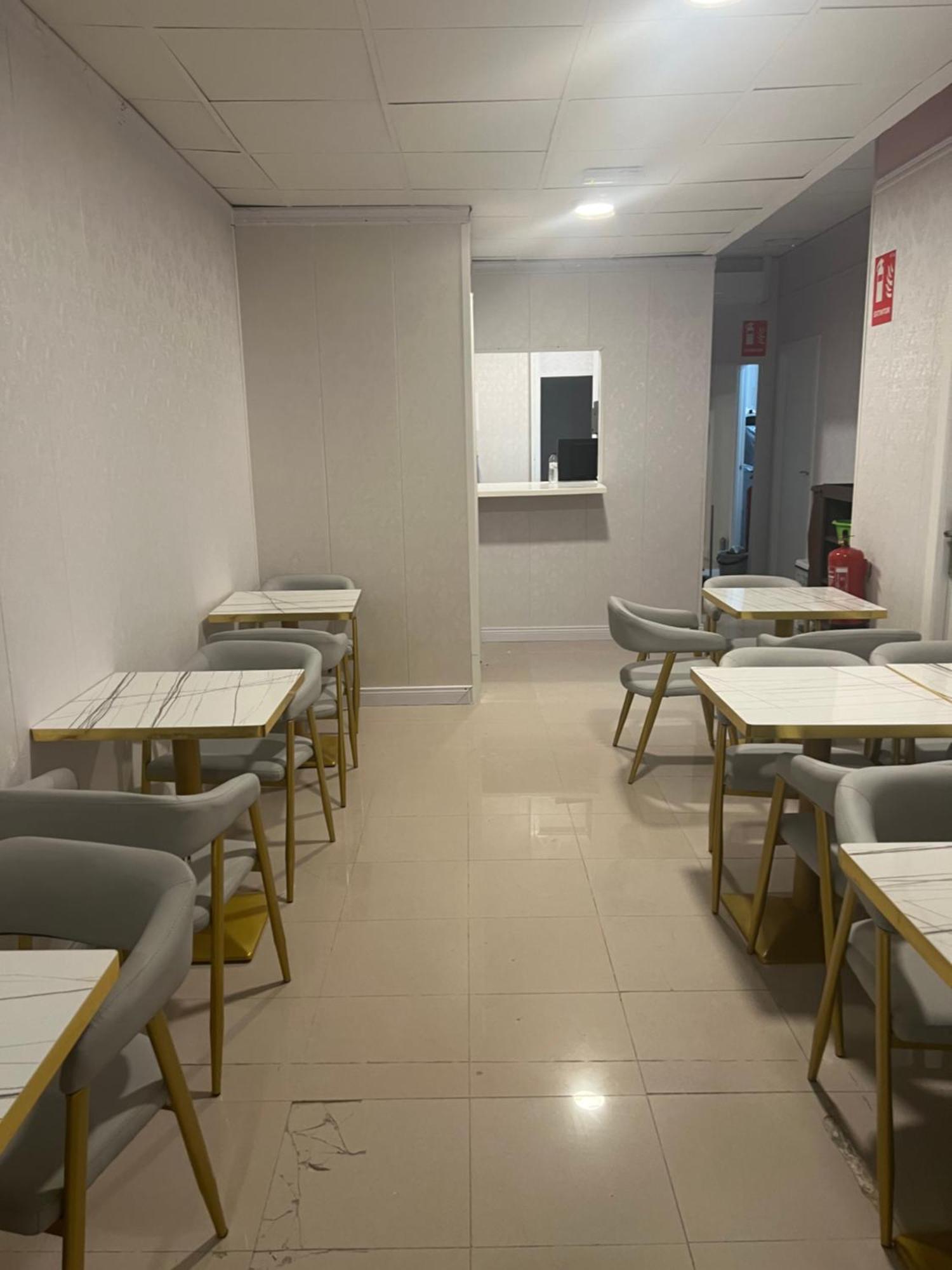 Air Hostel Capsules Airport Gavà Zewnętrze zdjęcie